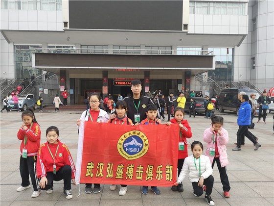 0513b018ff89bf69c9eded936a3913c_副本