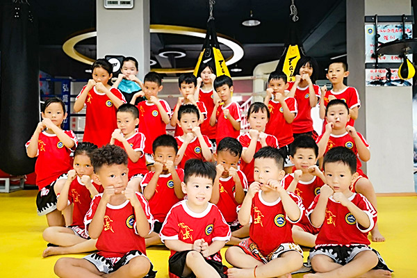 少儿搏击班学员风采
