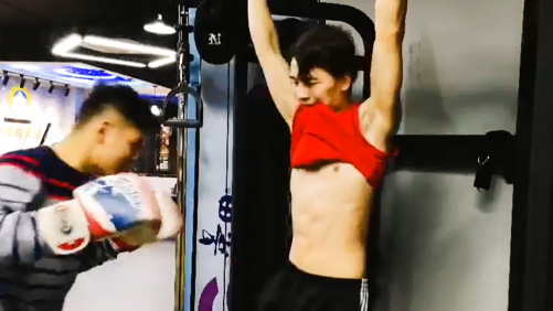 腹部抗击打练习