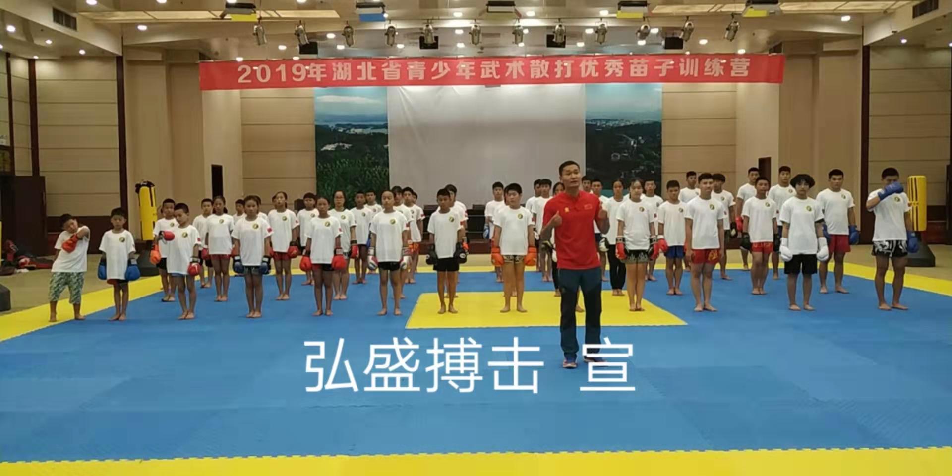 别总问教练：孩子有没有武术散打天赋了！坚持、勤奋比天赋更重要！